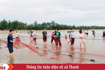 “Chạm” mùa biển vắng
