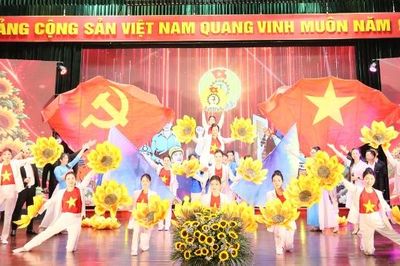 Bắc Ninh: Công diễn, trao giải Liên hoan văn nghệ trong công nhân viên chức lao động