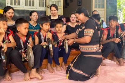 Những nữ nghệ nhân giữ thanh âm núi rừng