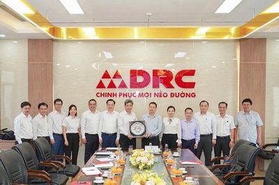 Chủ tịch UBND TP. Đà Nẵng làm việc với DRC về mở rộng thị trường, phát triển sản xuất