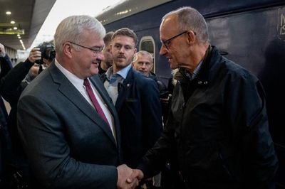 Thủ tướng Đức đến Kiev, cam kết tăng cường hỗ trợ Ukraine