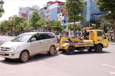 Phường Nghĩa Đô xử lý vi phạm bãi trông giữ phương tiện