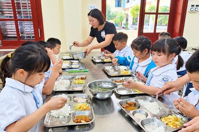 Loạt trường tại Bắc Ninh chưa tổ chức ăn bán trú: UBND thành phố vào cuộc