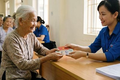 Từ 5/10/2026, người không có lương hưu được nhận trợ cấp xã hội hằng tháng nếu đủ điều kiện này