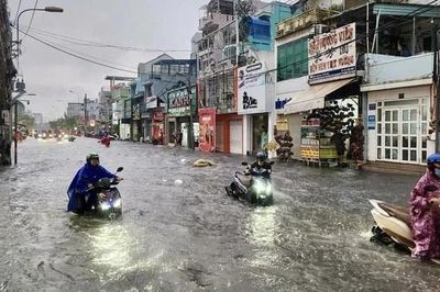 TPHCM chủ động ứng phó mưa lớn, triều cường vượt báo động 3 trong mùa mưa bão
