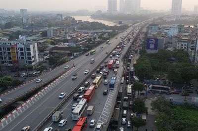 Vì sao Hà Nội không đồng tình bỏ làn khẩn cấp trên Vành đai 3 trên cao?