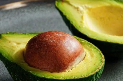 Điều gì xảy ra với cơ thể khi ăn 1 quả bơ mỗi ngày?