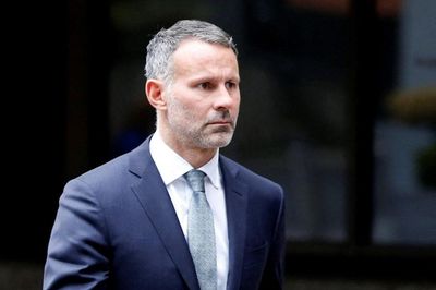 Ryan Giggs cảnh báo Indonesia và Malaysia