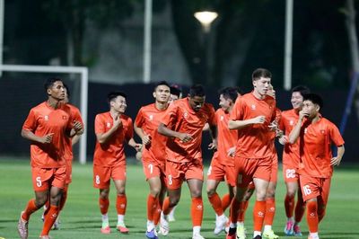 HLV Kim Sang-sik: 'ĐT Việt Nam phải đoàn kết để vượt qua khó khăn'