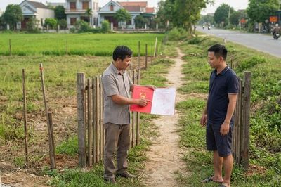 Thửa đất liền kề cho đi nhờ, có đủ điều kiện tách thửa?