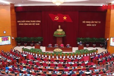 [Video] Khai mạc Hội nghị lần thứ tư Ban Chấp hành Trung ương Đảng khóa XIV