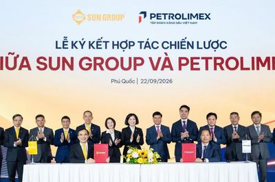 Petrolimex và Sun Group mở rộng hợp tác chiến lược
