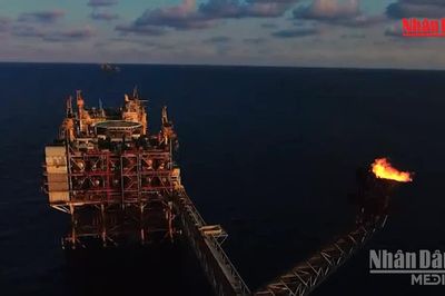 [Video] Thu ngân sách từ dầu thô 9 tháng đầu năm tăng gần 34%