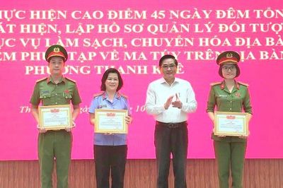 23 tập thể, cá nhân phường Thanh Khê được khen thưởng trong đợt cao điểm 45 ngày đêm 'làm sạch' ma túy