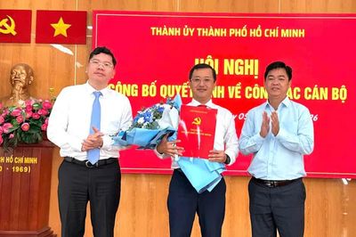 Đồng chí Tạ Quốc Trung giữ chức Bí thư Đảng ủy phường Thạnh Mỹ Tây