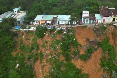 Gia Lai khẩn trương rà soát, di dời dân vùng sạt lở núi Một