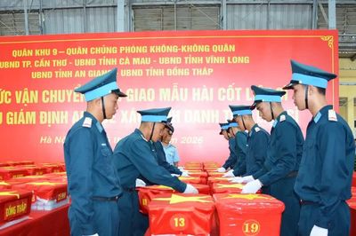 Bộ Quốc phòng tiếp nhận 15.072 mẫu hài cốt liệt sĩ từ Quân khu 9