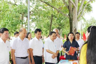 Hà Tĩnh thúc đẩy học tập suốt đời, làm chủ công nghệ số và AI