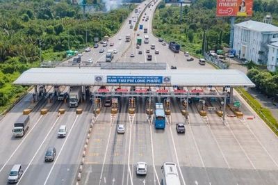 Lưu lượng xe cao tốc Bắc-Nam giảm trong tháng 9