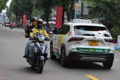 TPHCM: Đường Võ Văn Tần bất ngờ mở hai chiều cho xe máy, 'chia lửa' hai tuyến lớn