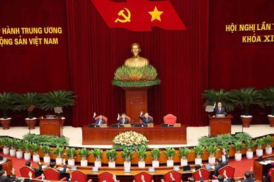 Trung ương họp về công tác cán bộ