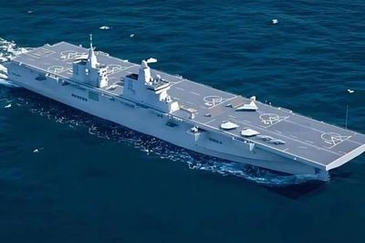 Khám phá Tứ Xuyên - “tàu sân bay không người lái” đầu tiên của Trung Quốc với UAV tàng hình