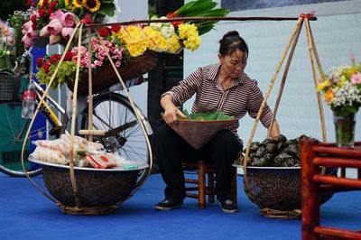 Hà Nội hiện lên qua những bức ký họa: Từ bát bún ốc đến gánh hàng rong phố cổ