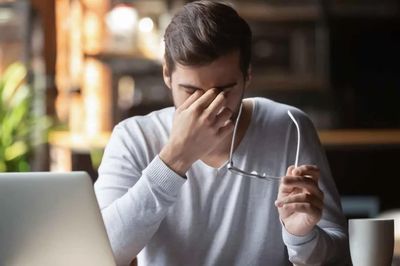 Đừng để đôi mắt "quá tải" sau mỗi ngày làm việc