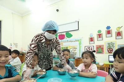 Giáo dục Tam Sơn nỗ lực vượt khó