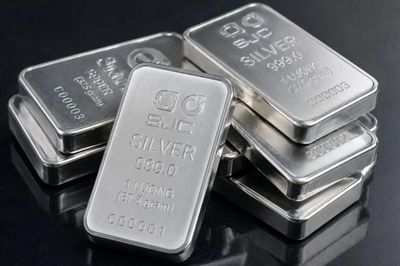 Ngày 5/10: Giá bạc trong nước và thế giới đồng loạt tăng