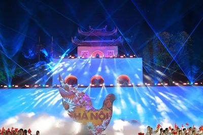 Rực rỡ sắc màu văn hoá năm châu