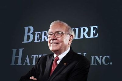 Tỷ phú Warren Buffett và cuốn sách định hình tư duy đầu tư tại Berkshire Hathaway