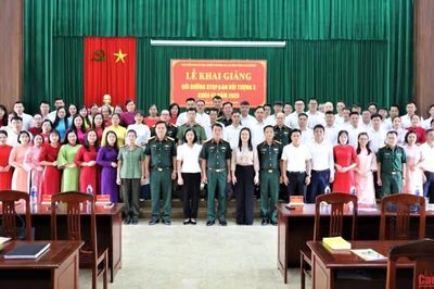 65 học viên bồi dưỡng kiến thức quốc phòng và an ninh đối tượng 3
