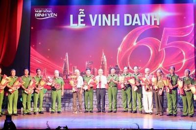 Chương trình nghệ thuật 'Nhịp sống bình yên': Tri ân những chiến sĩ quả cảm, vì bình yên của Nhân dân