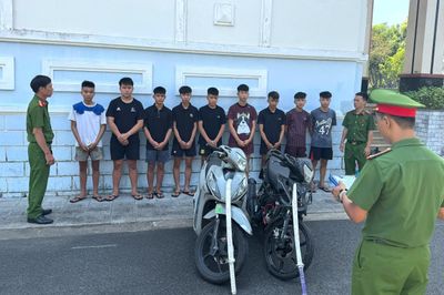 Bắt 8 kẻ dàn cảnh, cầm kiếm tấn công rồi cướp xe táo tợn ở Đà Nẵng