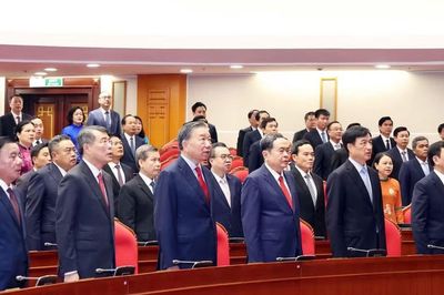 Khai mạc Hội nghị lần thứ tư Ban Chấp hành Trung ương Đảng khóa XIV