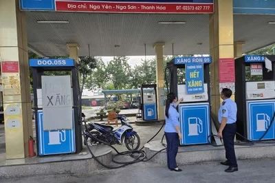 Xử phạt 50 triệu đồng doanh nghiệp kinh doanh xăng dầu khi giấy phép đã hết hiệu lực