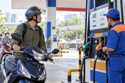 Đổ xăng có thể sẽ phải so giá: Thay đổi phía sau bảng niêm yết