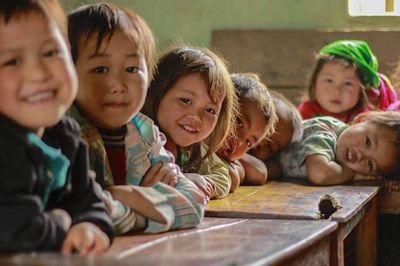 Đề xuất TĂNG MỨC HỖ TRỢ HỌC TẬP cho người học là đồng bào dân tộc thiểu số rất ít người