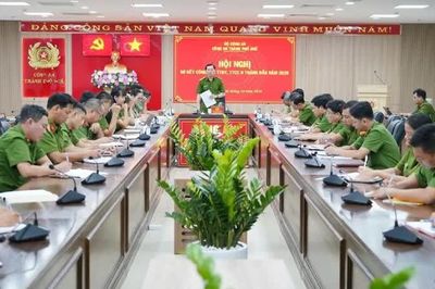 Công an thành phố Huế, phát hiện, xử lý hơn 16.000 trường hợp vi phạm trật tự đô thị