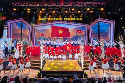 Phát huy truyền thống Anh hùng LLVT nhân dân, viết tiếp bản hùng ca trên mặt trận tư tưởng, văn hóa