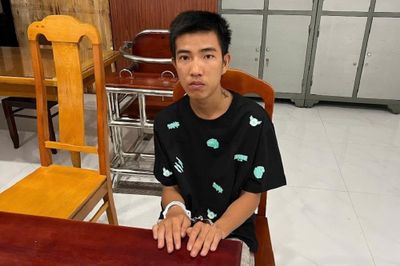 Sa lưới trên đường trốn chạy