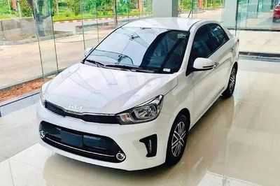 Kia Soluto giảm giá siêu sốc - chỉ còn từ 299 triệu, rẻ hơn cả Morning