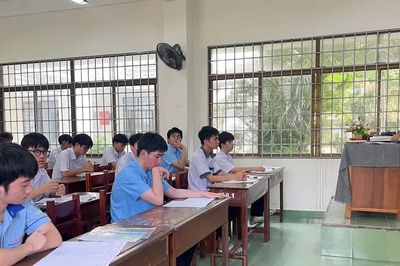 1.329 thí sinh Gia Lai dự thi học sinh giỏi lớp 12