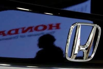 Honda thử nghiệm sạc không dây khi xe tải điện đang di chuyển trên đường cao tốc