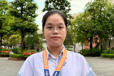 Nữ sinh Hà Nội thức trắng ngắm sao, giành Vàng Olympic Thiên văn