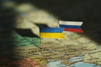 650 UAV Ukraine bay về phía Moscow, kho dầu quy mô lớn bị tập kích
