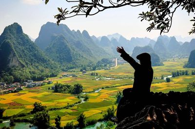 Vợ chồng Hà Nội tới nơi có 'mùa thu đẹp như tranh', chỉ tốn hơn 1 triệu/người