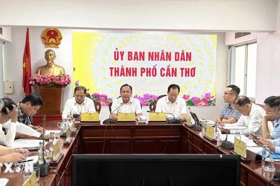 Cần Thơ rà soát, điều chỉnh tăng trưởng kinh tế quý 4 và năm 2026