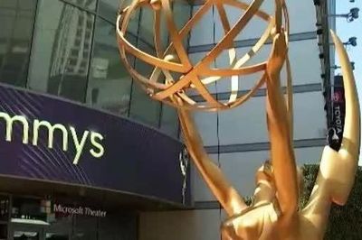 Emmy rời truyền hình sau 7 thập kỷ, chuyển sang trực tuyến